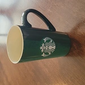 STARBUCKS 2021 MUG GREEN/RED